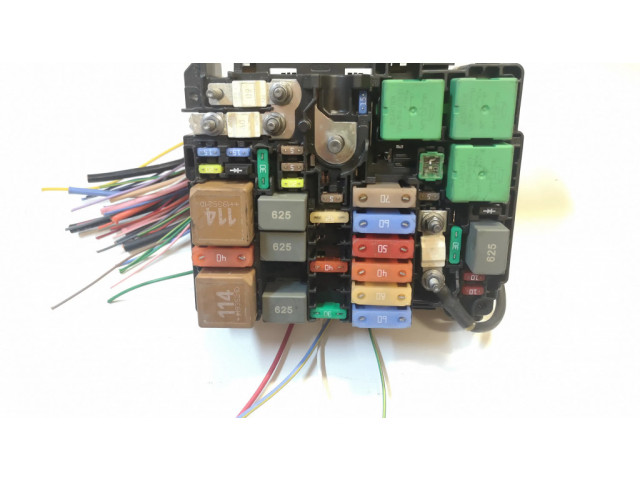 Pojistková skříňka 9804848580 Opel Combo E 2020