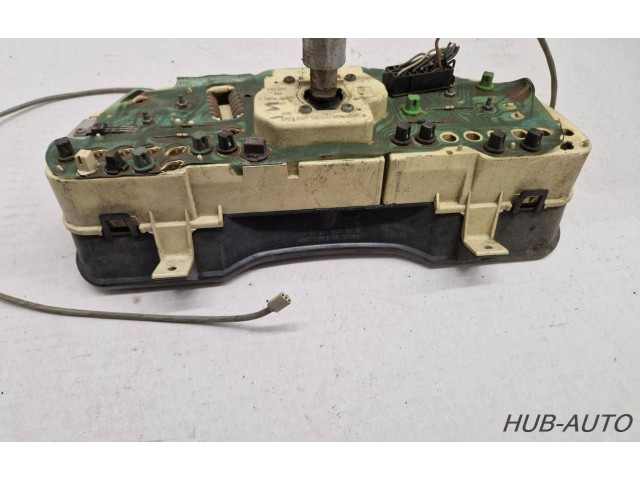 Топливная рампа 25063526 Opel Vectra A