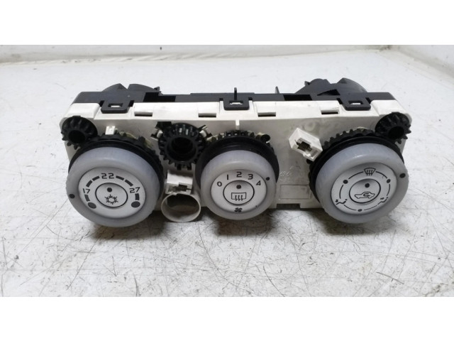 Блок управления климат-контролем P7820A221Y, 69660063   Mitsubishi Colt