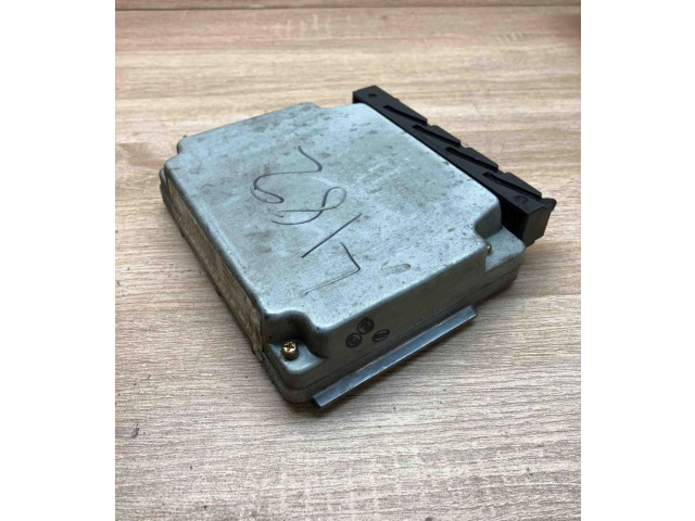 Блок управления двигателем Блок управления MB0797008831   Volvo V70