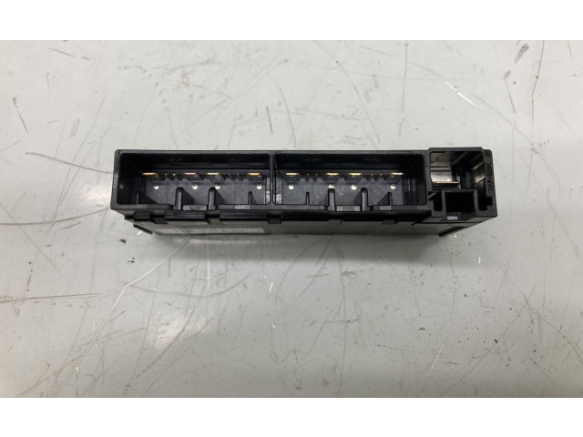   Pojistková skříňka 8264130250, 82641-30250   Lexus GS 300 350 430 450H 2005