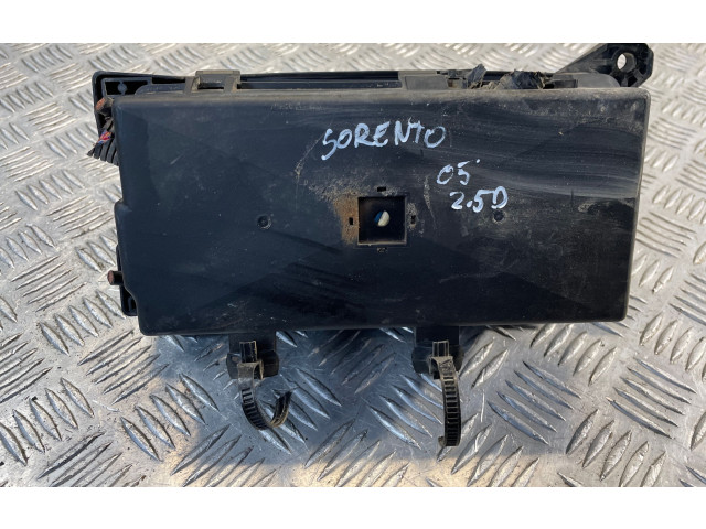 Блок предохранителей 911603E040, 10040406059 KIA Sorento