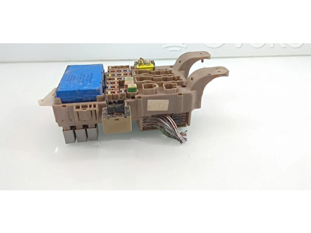 Pojistková skříňka 8264102040 Toyota Corolla E120 E130