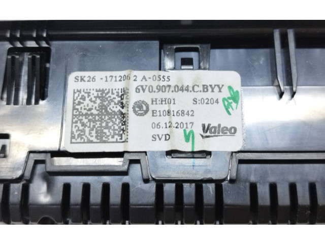 Блок управления климат-контролем 6V0907044C, E10816842   Skoda Fabia Mk3 (NJ)