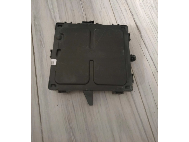 Блок управления 284B19561R Renault Clio V