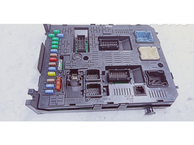 Блок предохранителей 966689538002, K0100211110 Peugeot 5008