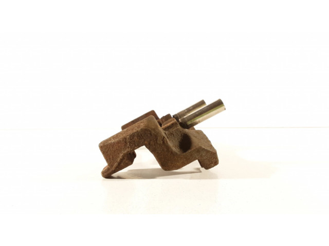 Скоба заднего суппорта