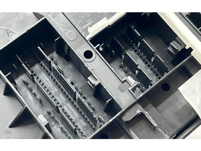 Комфортный модуль 5Q0937086AJ, F005V01738 Skoda Octavia Mk3 (5E)