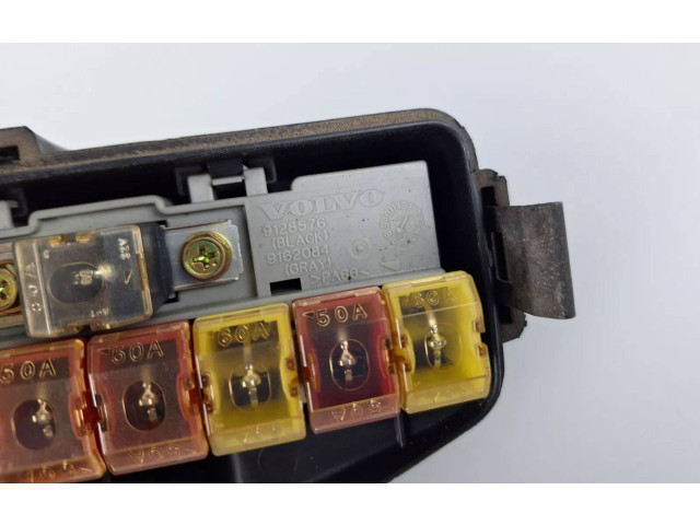 Блок предохранителей 9128576 Volvo S70 V70 V70 XC