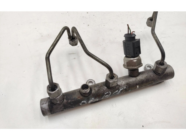 Топливная рампа 059130089AB   Audi A6 S6 C6 4F  