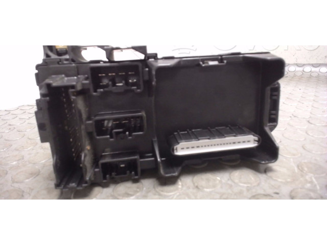 Блок предохранителей Daihatsu Cuore