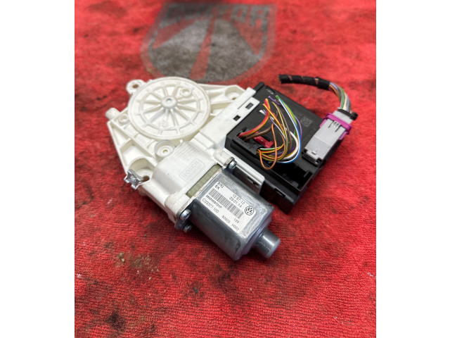 Zpětné zrcátko  Volkswagen Tiguan 2014  5N0959701F, C03377100  