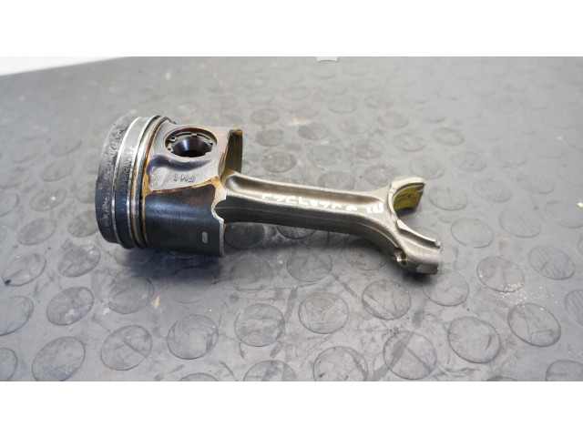 Поршень 55283769 Alfa Romeo Stelvio