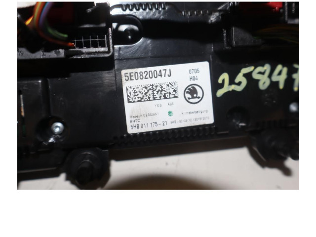 Блок управления климат-контролем 5E0820047J Skoda Octavia Mk3 (5E)