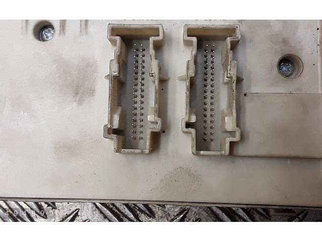 Pojistková skříňka 30728906, 519096408 Volvo S40 2005