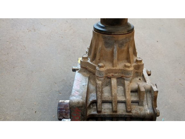 Редуктор коробки передач (раздатка)