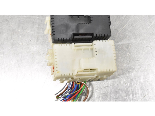 Блок предохранителей Ford Galaxy