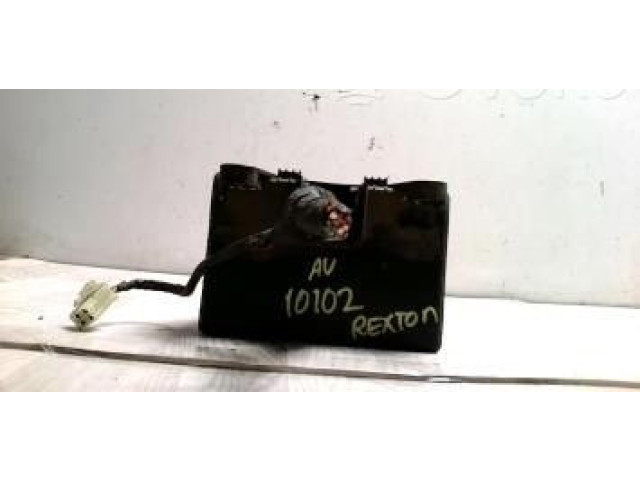 Блок предохранителей SsangYong Rexton