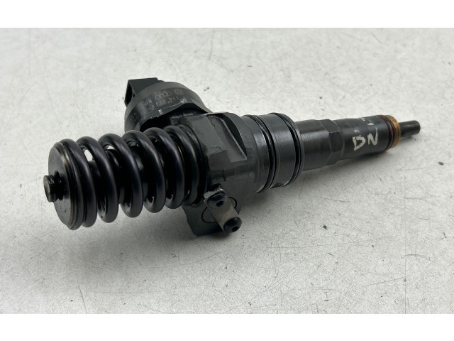 Форсунка 038130073BN    Volkswagen Touran I   