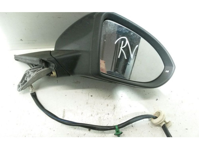 Зеркало электрическое Volkswagen Golf VII 2013 - 2019 года