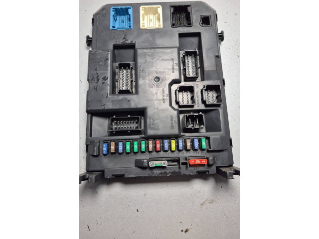 Блок предохранителей 9666952280, 22661F01 Citroen C5