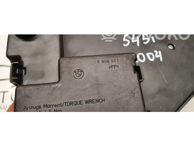 Pojistková skříňka 6906588, 6906603 BMW 5 E60 E61 2004