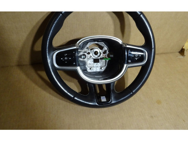 Руль Volvo XC60  2017- года 32288780      