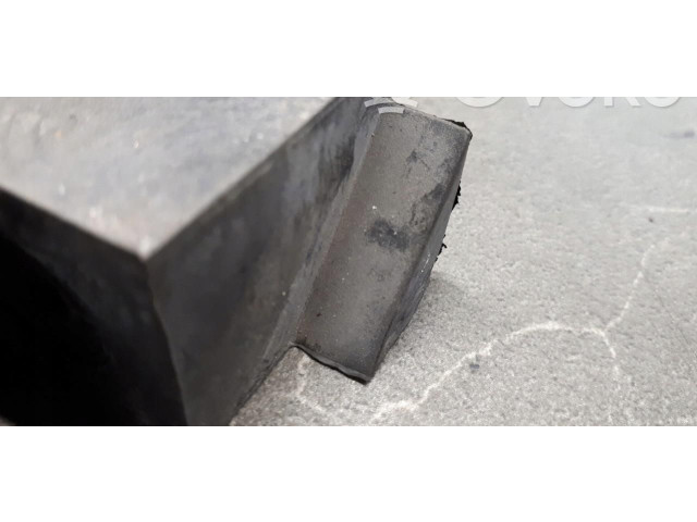 Ограничитель открытия двери       Fiat Croma  1985 - 1996 года   