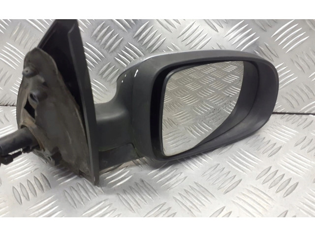 Přístrojová deska Opel Corsa C 2001 E11015724