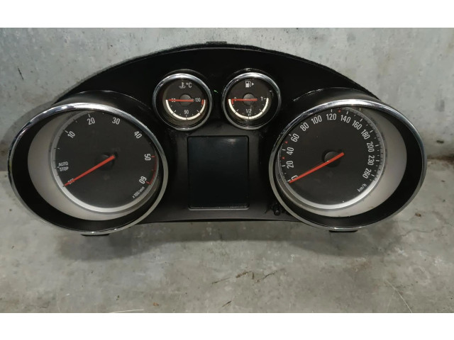 Přístrojová deska Opel Zafira C 2016 13460582