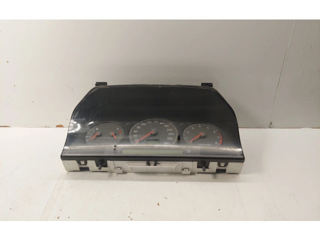 Панель приборов 9451530, 9168144   Volvo S70  V70  V70 XC       