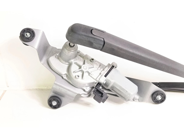 Моторчик заднего дворника 8496000830, BHS267450 Mazda 3 II