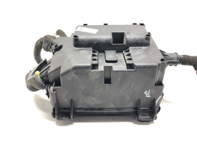 Блок предохранителей Opel Meriva B