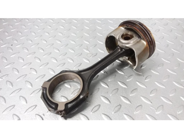 Píst A2730300620, 2730300620 Mercedes-Benz C W204 pro benzínový motor 3.0 272948