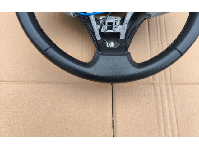 Volant Toyota Yaris 2010 305460899FKAD