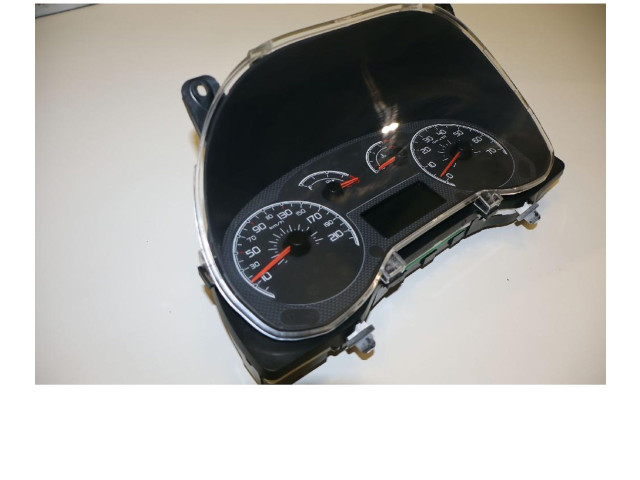 Панель приборов    Fiat Qubo       