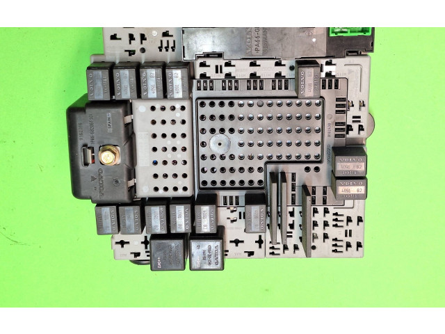 Блок предохранителей 9162316 Volvo XC90