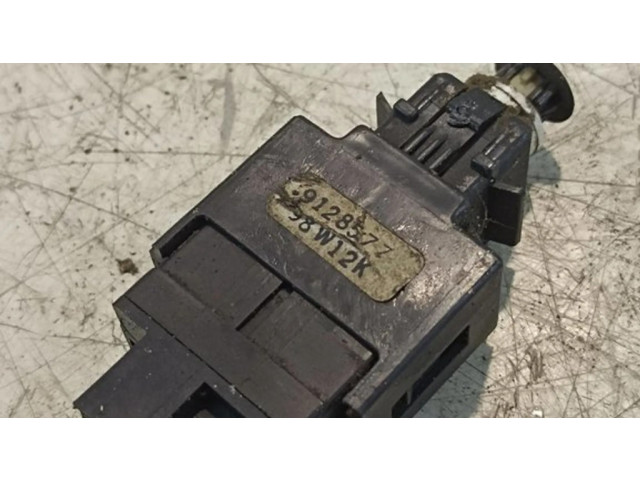 Датчик тормозной педали