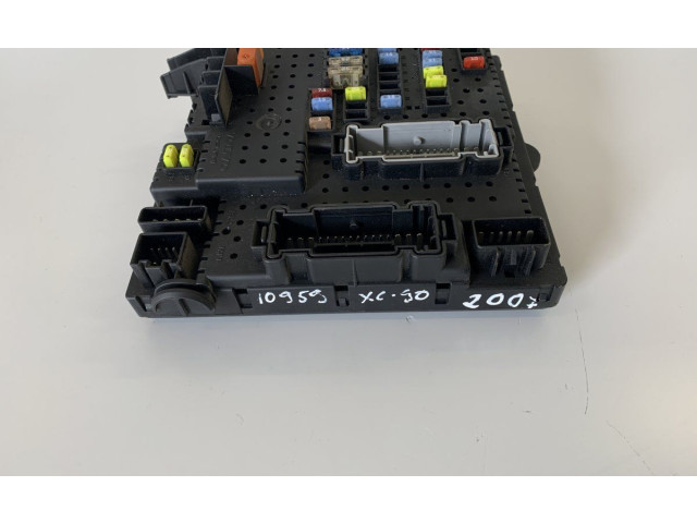 Блок предохранителей  30786646, 30786646   Volvo XC90    