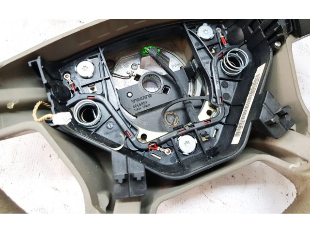 Руль Volvo XC90  2003 - 2006 года 8666891, 14926      