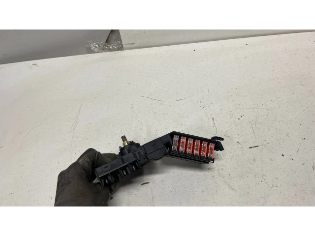 Блок предохранителей 2119820402 Mercedes-Benz E W211