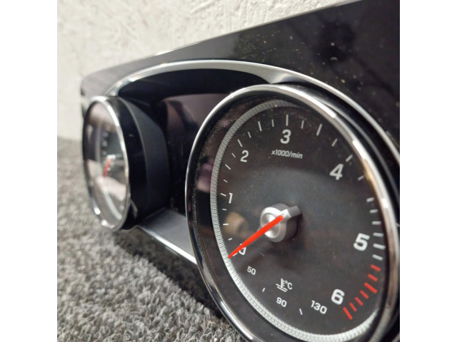 Přístrojová deska Mercedes-Benz E W213 2016 A2139009406