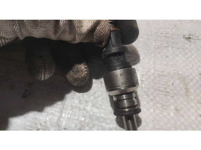 Vstřikovač 079036G   Audi A8 S8 D4 4H  pro benzínový motor 4.2 CDRA 