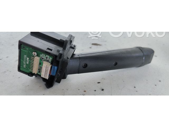 Ручка стеклоочистителей 3076809   Volvo S60