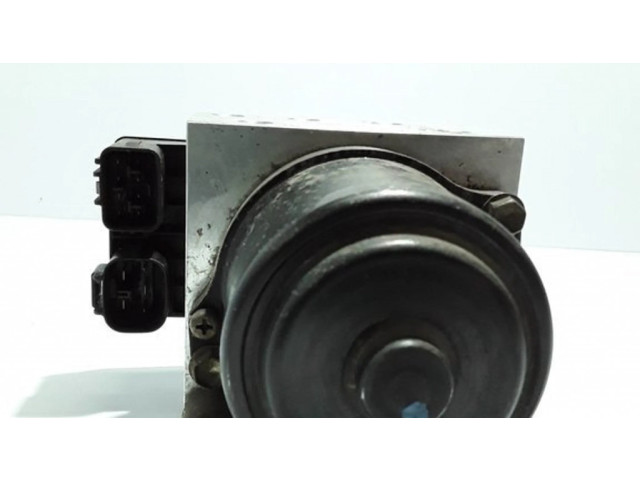 Блок АБС 4451060030, 211607112069 Toyota Land Cruiser (HDJ90) 1996-2002 года