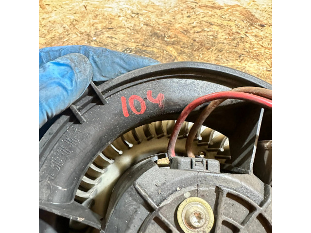 Вентилятор печки    A2308210251, 9140010471   Mercedes-Benz E W211