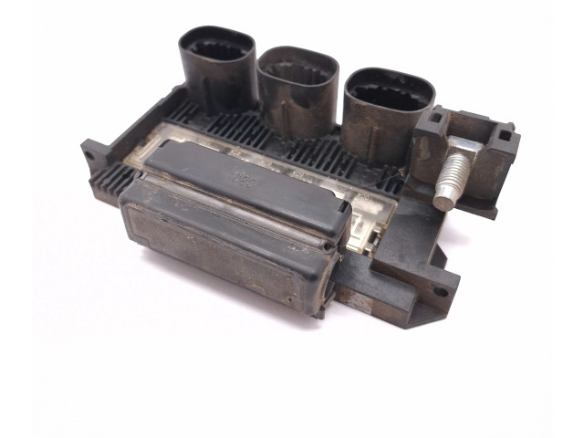 Блок предохранителей 72276156, 7227-6156   Peugeot Expert    