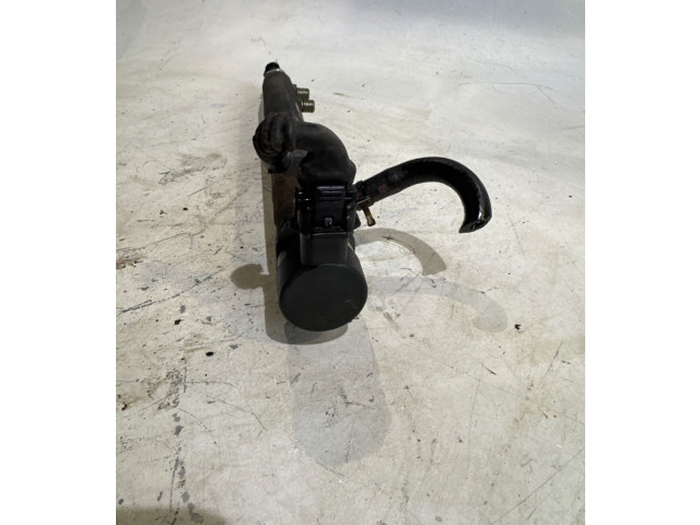 Vstřikovací lišta 0445214133, 238100N021 Toyota Yaris