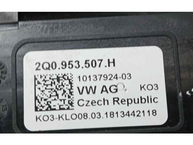 Ручка стеклоочистителей 2Q0953507H, 10137924   Seat Ibiza I (021A)