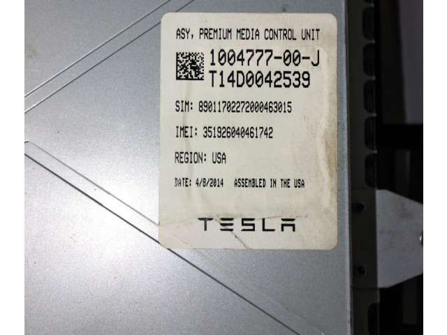 Дисплей 100477700J Tesla Model S